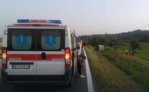 Stravičan udes u Srbiji: Autobus s turistima sletio s puta, ima poginulih