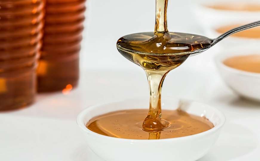 Med i soda bikarbona: Lijek koji uništava i najteže bolesti