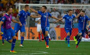 Island ima 154 kluba, jeftiniji od Sterlinga i brani ga SAD