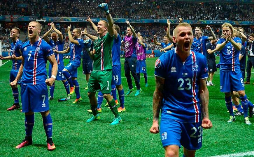 Bog čuva kraljicu, a Island – obraz fudbala 