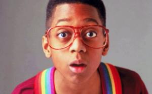 Steve Urkel: Kako najpoznatiji šmokljan izgleda danas