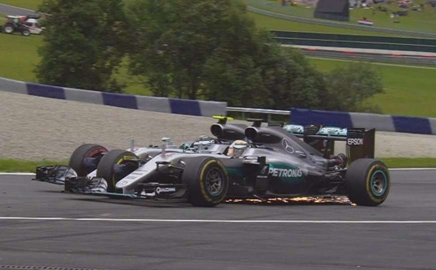 VN Austrije: Hamilton pobijedio Rosberga nakon drame u Spielbergu