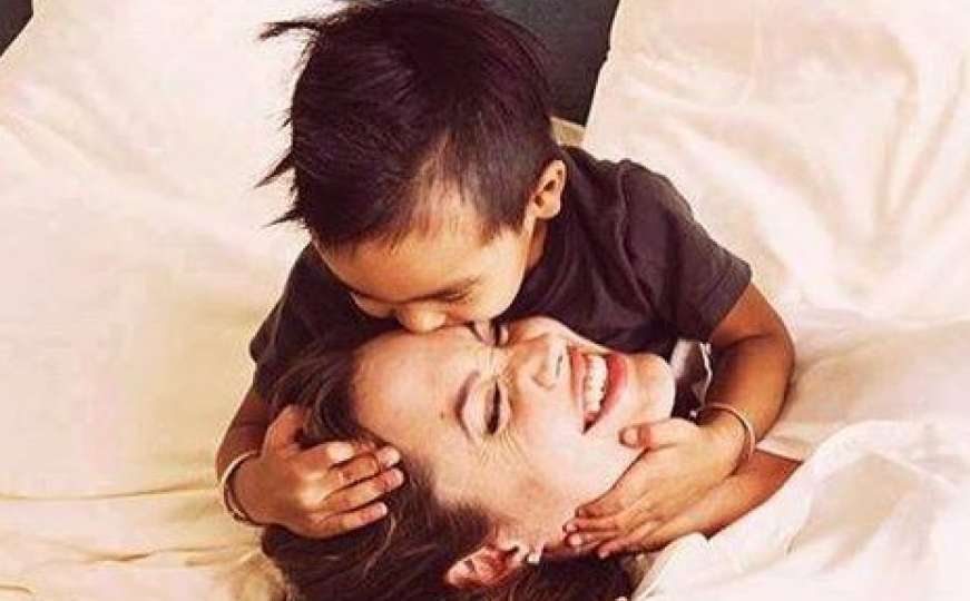 Angelina Jolie: Umorilo me je što mi govore da nisam Maddoxova majka