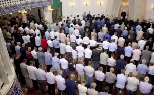 Dvije hiljade vjernika klanjale bajram-namaz u Zagrebačkoj džamiji