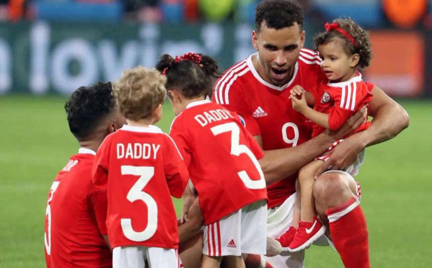 UEFA upozorila fudbalere da ne izvode djecu na teren 