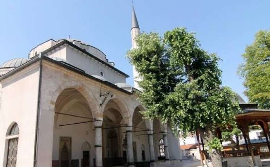 Begova džamija u ratu je oštećena, ali je opet zasjala istim sjajem