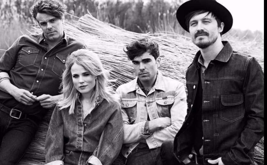 The Common Linnets - We Don't Make The Wind Blow