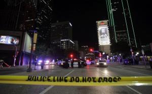 Dallas: Preminuo peti policajac, strahuje se da su u gradu postavljene bombe