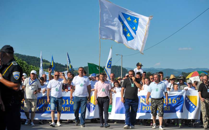 Učesnici Marša mira stigli: Na čelu kolone preživjeli Srebreničani