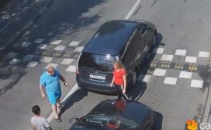 Nesreća nikad ne dolazi sama: Pogledajte šta je doživio nakon 'sitnog' sudara