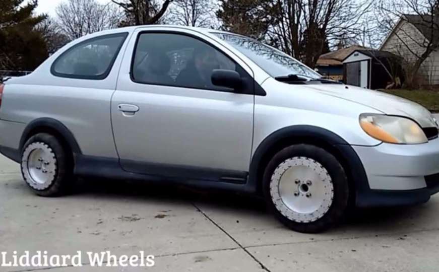 Kamiondžija izumio gumu koja automobilu omogućava da se kreće bočno