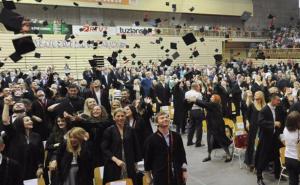 Promovirano 820 diplomaca Univerziteta u Tuzli