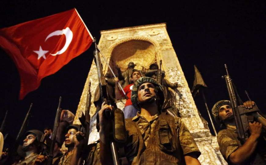  Ugušen pokušaj vojnog udara u Turskoj