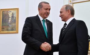 Telefonski razgovor Erdogan - Putin: Rusija podržava demokratski izabranu vlast