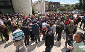 Radnici Krivaje blokirali zgradu Općine Zavidovići