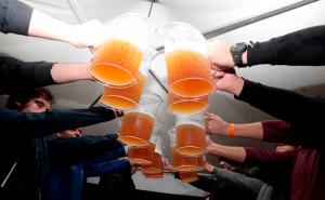 Još jedna nezaboravna noć u Carlsberg šatorima 