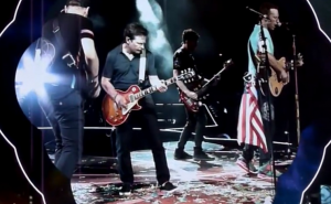 Coldplay i Michael J. Fox zajedno odsvirali pjesme iz 'Povratka u budućnost'