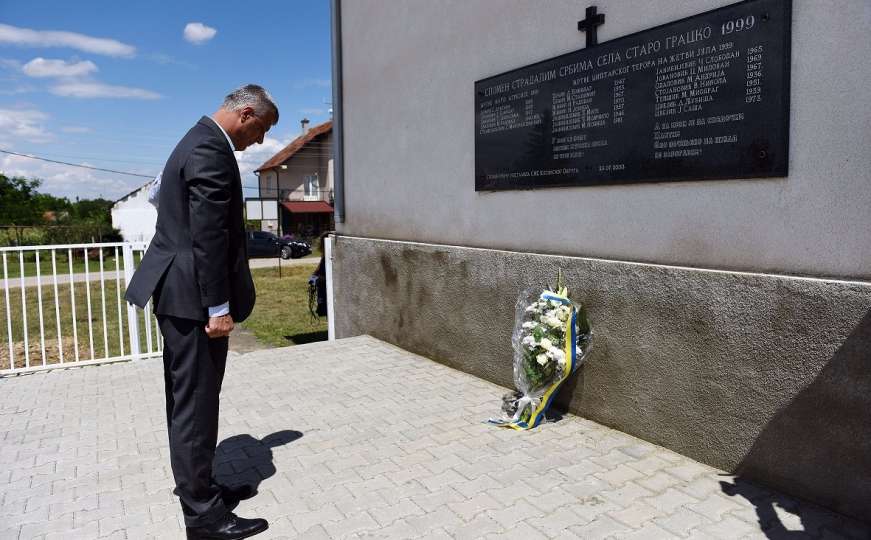 Hashim Thaçi položio vijenac na spomenik ubijenim Srbima