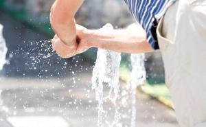 Nove mjere zbog vrućina: Pomjera se radno vrijeme i na ulicama besplatna voda