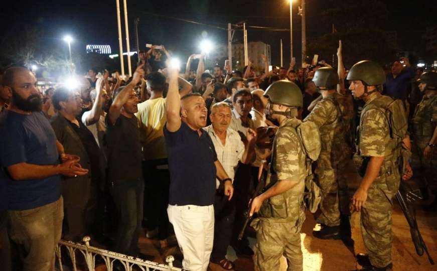Turska: Zbog pokušaja državnog udara u pritvoru 126 generala