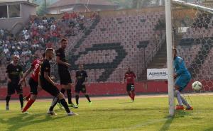 Tušanj neosvojiv: Sloboda bez problema s 'vukovima'