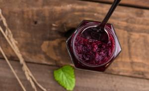 Odličan recept za džem od bobičastog voća i chia sjemenki