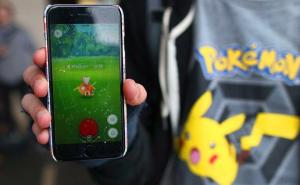 Lovac na Pokemone uzrokovao saobraćajnu nesreću