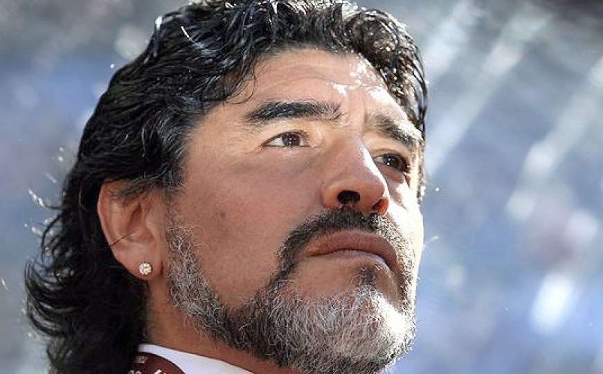 Maradona razočaran što Higuain prelazi u Juventus