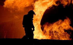 Vatra ne jenjava u Cetinskoj krajini: Vatrogasci na terenu dva dana