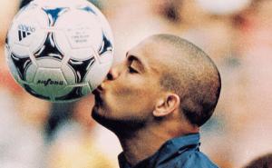 Prije 20 godina došao je na Camp Nou, a svijet je gledao u čudu