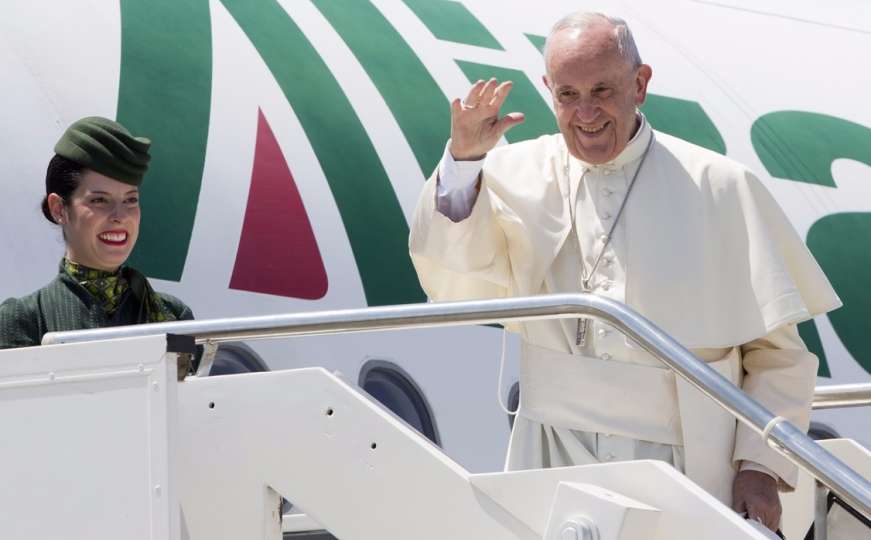 Papa Franjo: Svijet je u ratu