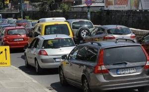 Obustavlja se saobraćaj u ulicama Obala Kulina bana i Avde Jabučice