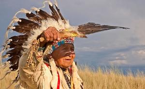 Preminuo indijanski poglavica Ćelavi Orao