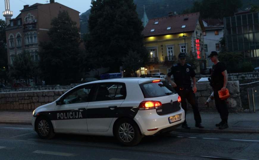 Maloljetniku koji je pucao na Latinskoj ćupriji određen pritvor