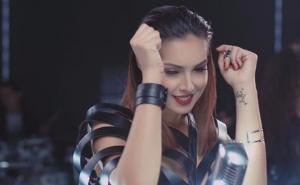 Nastup folk pjevačice u Hrvatskoj prekinut uz povike: 'Vratite se u Srbiju!'