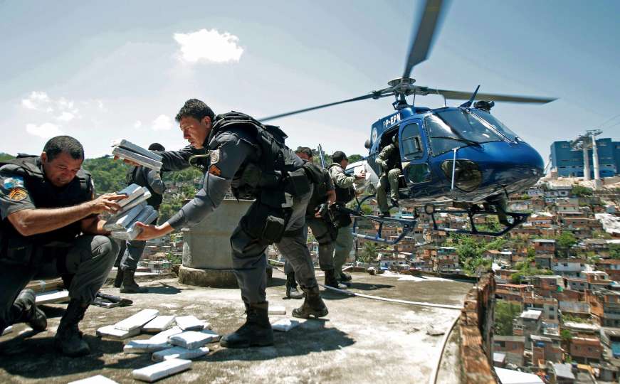 Ratno stanje u Riju: U sukobima policije i kriminalaca ima mrtvih