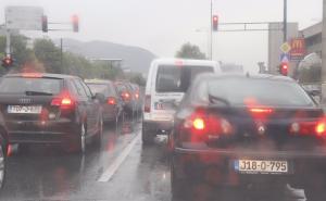 Obustavljen saobraćaj u dvije sarajevske ulice