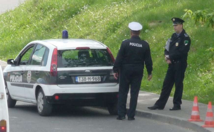 U Sarajevu uz prijetnju pištoljem oteli vozilo: Policija traga za razbojnicima