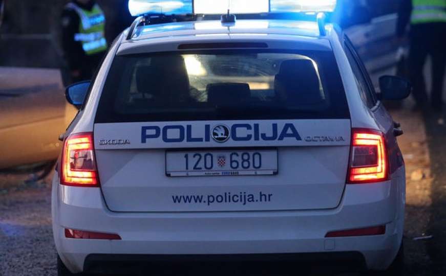 Trojica Splićana bježali pred policijom pa pokušali pregaziti policajca