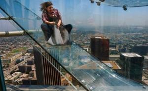 Da li biste imali hrabrosti za ovaj stakleni tobogan? 