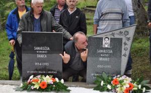 Bošnjaci podigli spomenik komšiji Srbinu koji je poginuo braneći njihovo selo