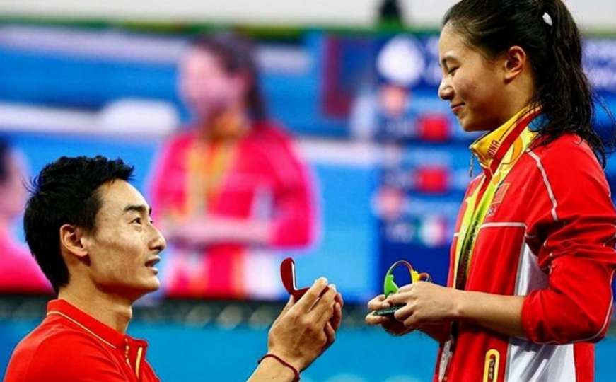 Kineski skakač zaprosio djevojku na dodjeli medalja 