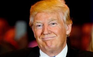 Trump promijenio taktiku: Žao mi je ako sam nekoga uvrijedio