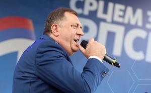 Dodik opet zapjevao pod šatorom: Ne može nam niko ništa...