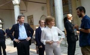 Premijerka Škotske obišla Begovu džamiju