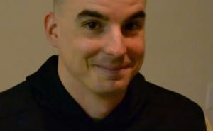 Urnebesna reakcija budućeg tate nakon što je doznao da će dobiti blizance