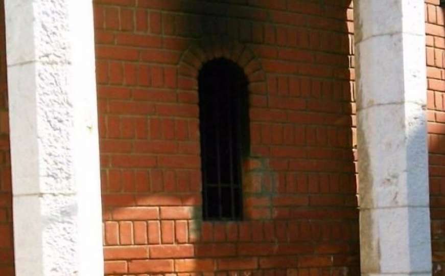 Uhapšen muškarac osumnjičen za paljenje pravoslavnog hrama u Sarajevu