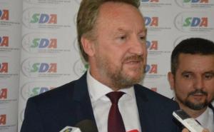 Izetbegović traži obustavljanje odluke NSRS-a o referendumu