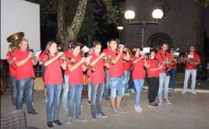 Gradski orkestar Stolac zasvirao Halida ispod platana u Trebinju 