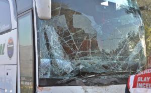 Sudar autobusa i automobila: Poginulo sedam osoba